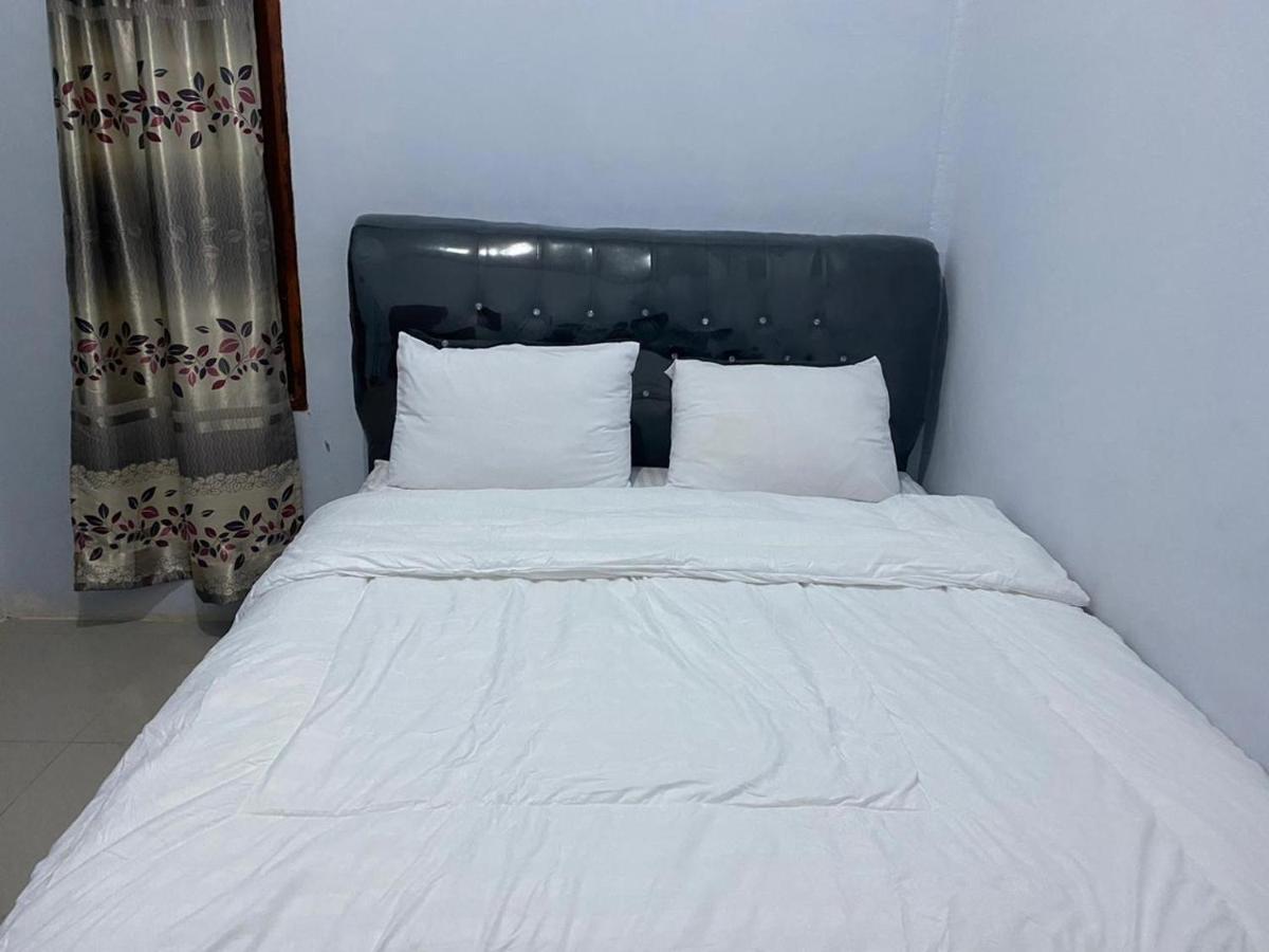 Khalisa Home Syariah Pontianak Eksteriør billede
