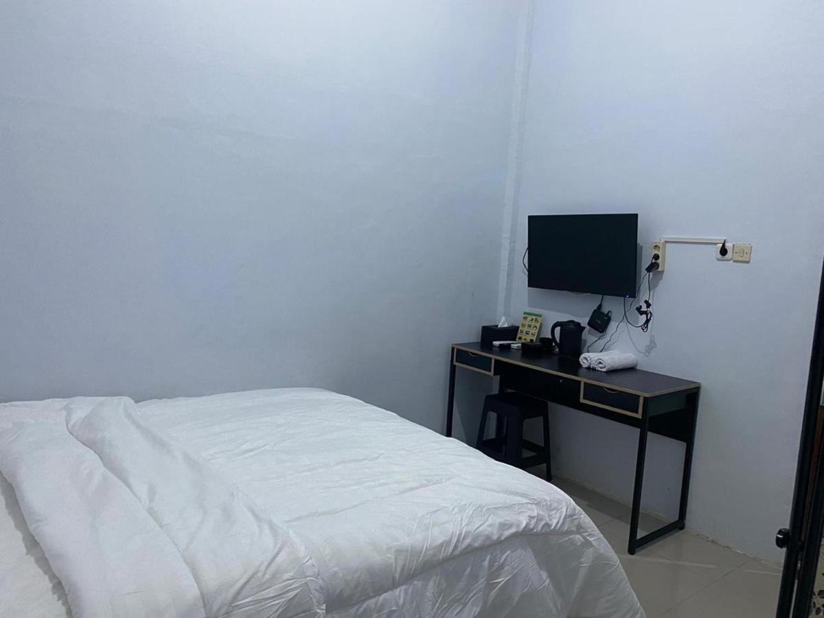 Khalisa Home Syariah Pontianak Eksteriør billede