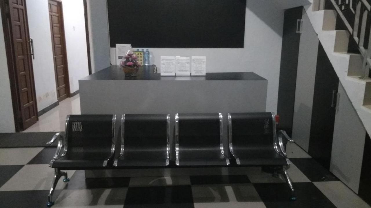 Khalisa Home Syariah Pontianak Eksteriør billede